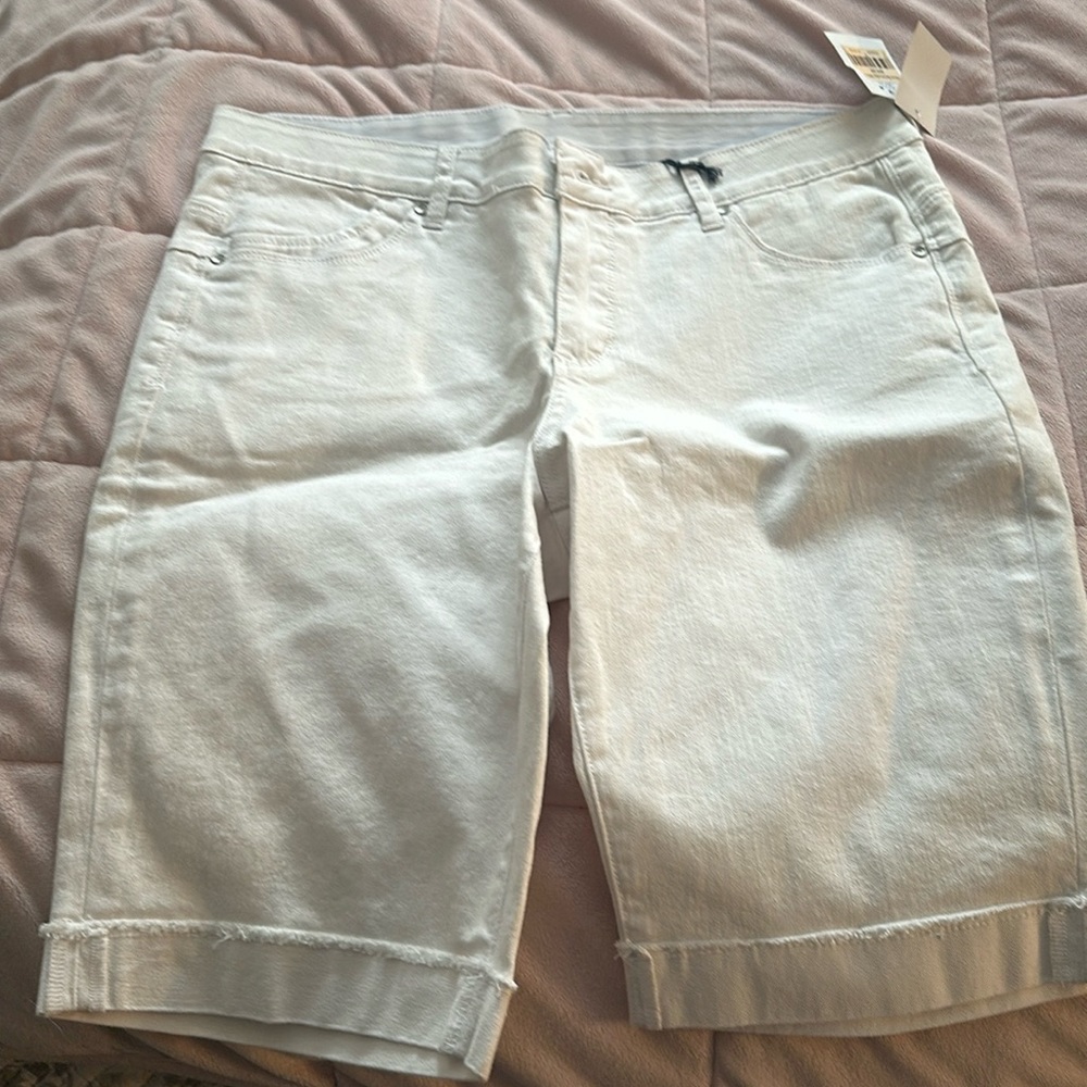 Jag Bermuda shorts